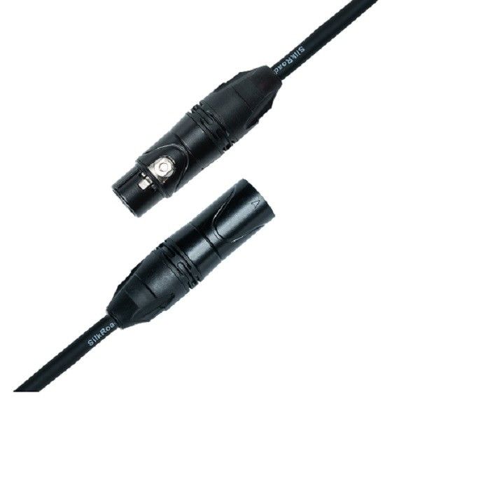 Les câbles de microphone XLR à 3 broches et le microphone XLR à XLR